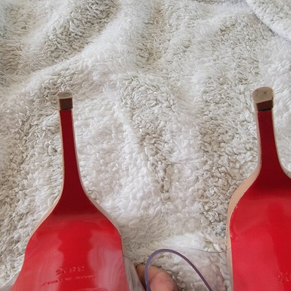 Christian Louboutin Just Nothing Nude Heels - Picture 4 of 4